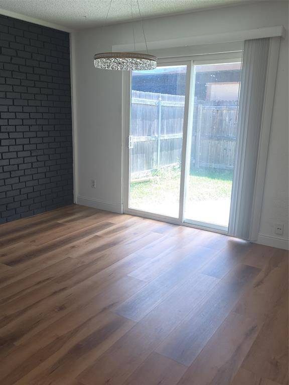 2715 Westgate Drive, Arlington, TX 76015
