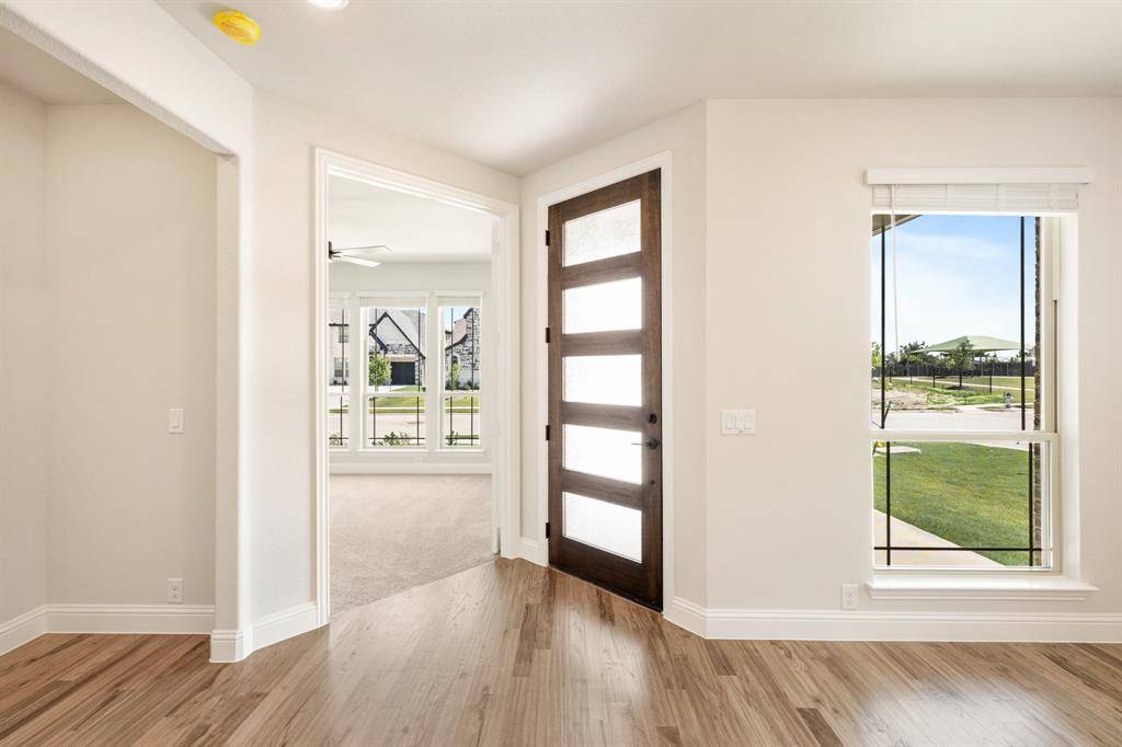 1109 Cardinal Drive, Midlothian, TX 76065