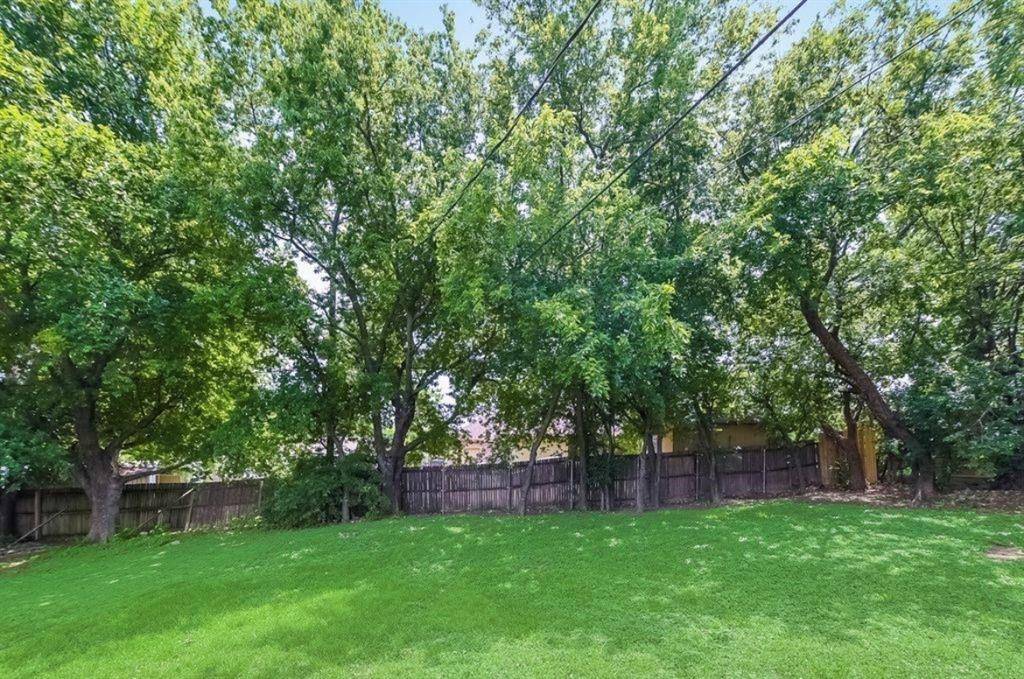 8009 Arbor Avenue, Fort Worth, TX 76116