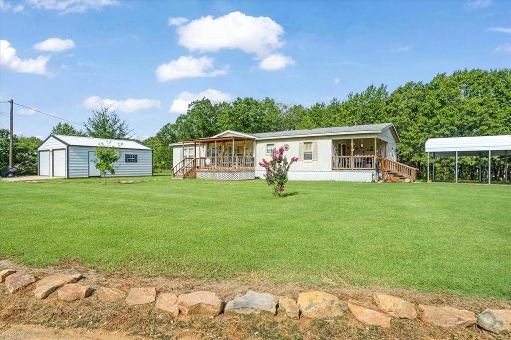 1022 County Road 2295, Telephone, TX 75488