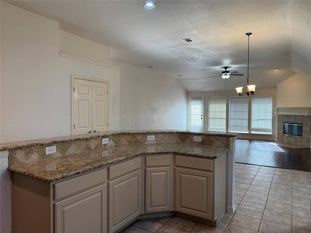 13401 Roadster Drive, Frisco, TX 75033