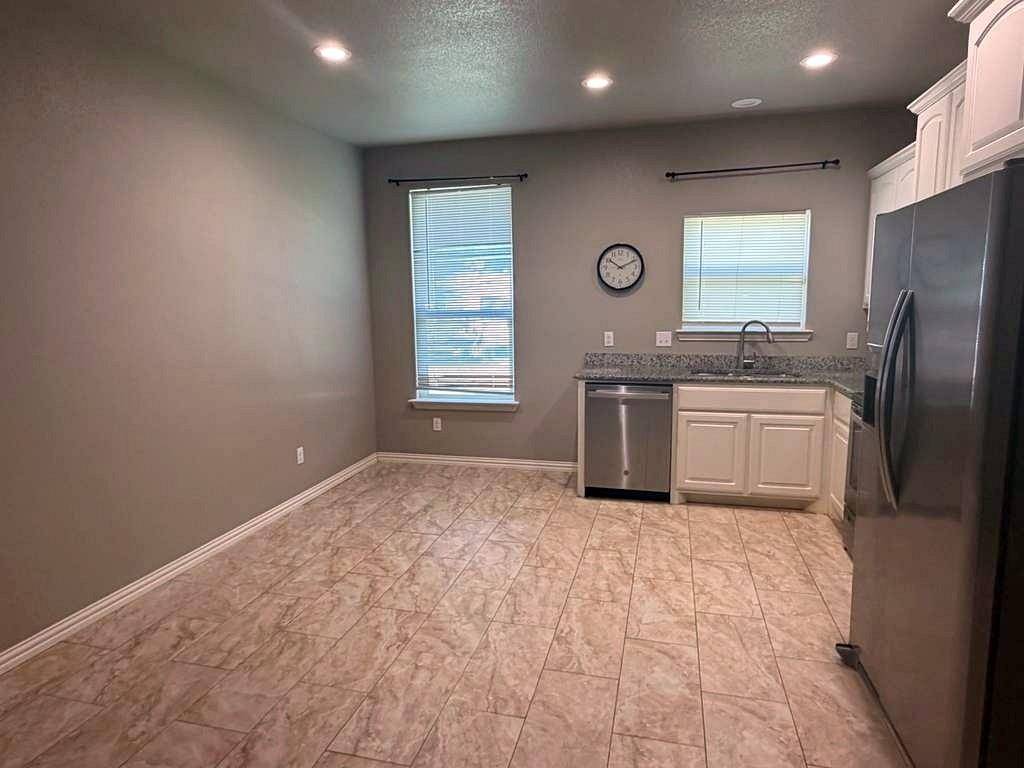 122 Katy Street, Cleburne, TX 76031
