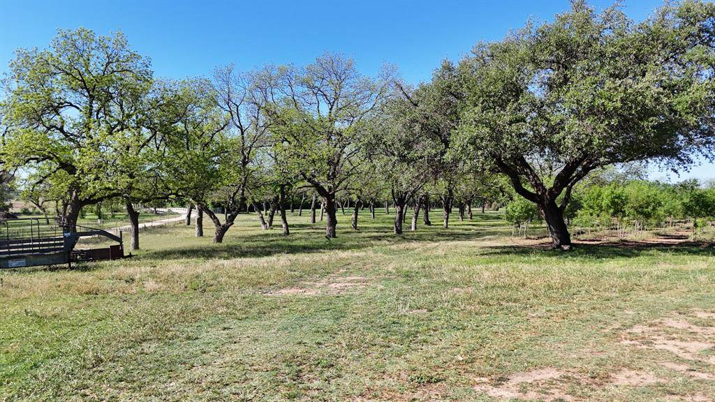 401 County Road 326, Comanche, TX 76442