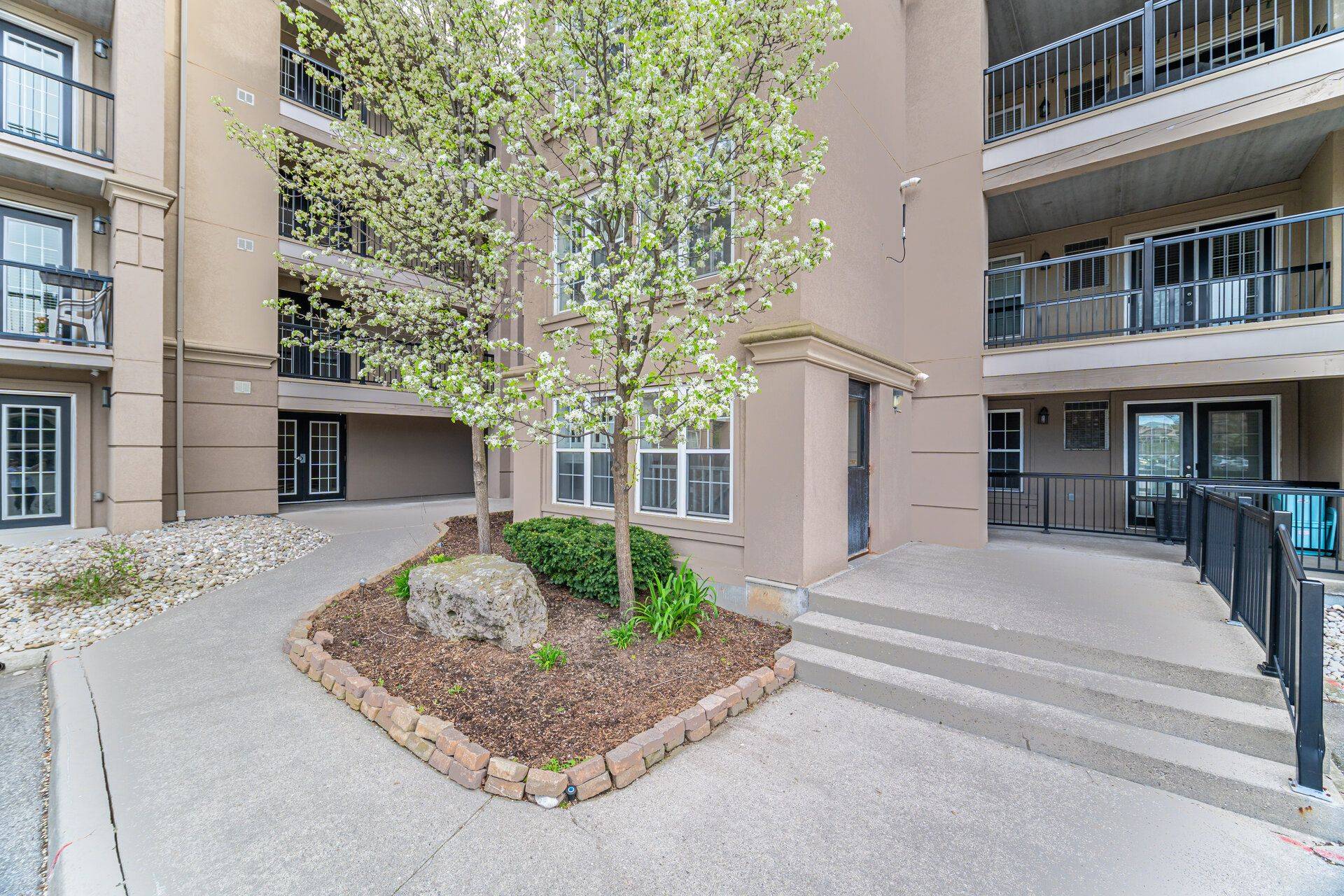 1350 Main ST E #412, Milton, ON L9T 0R3