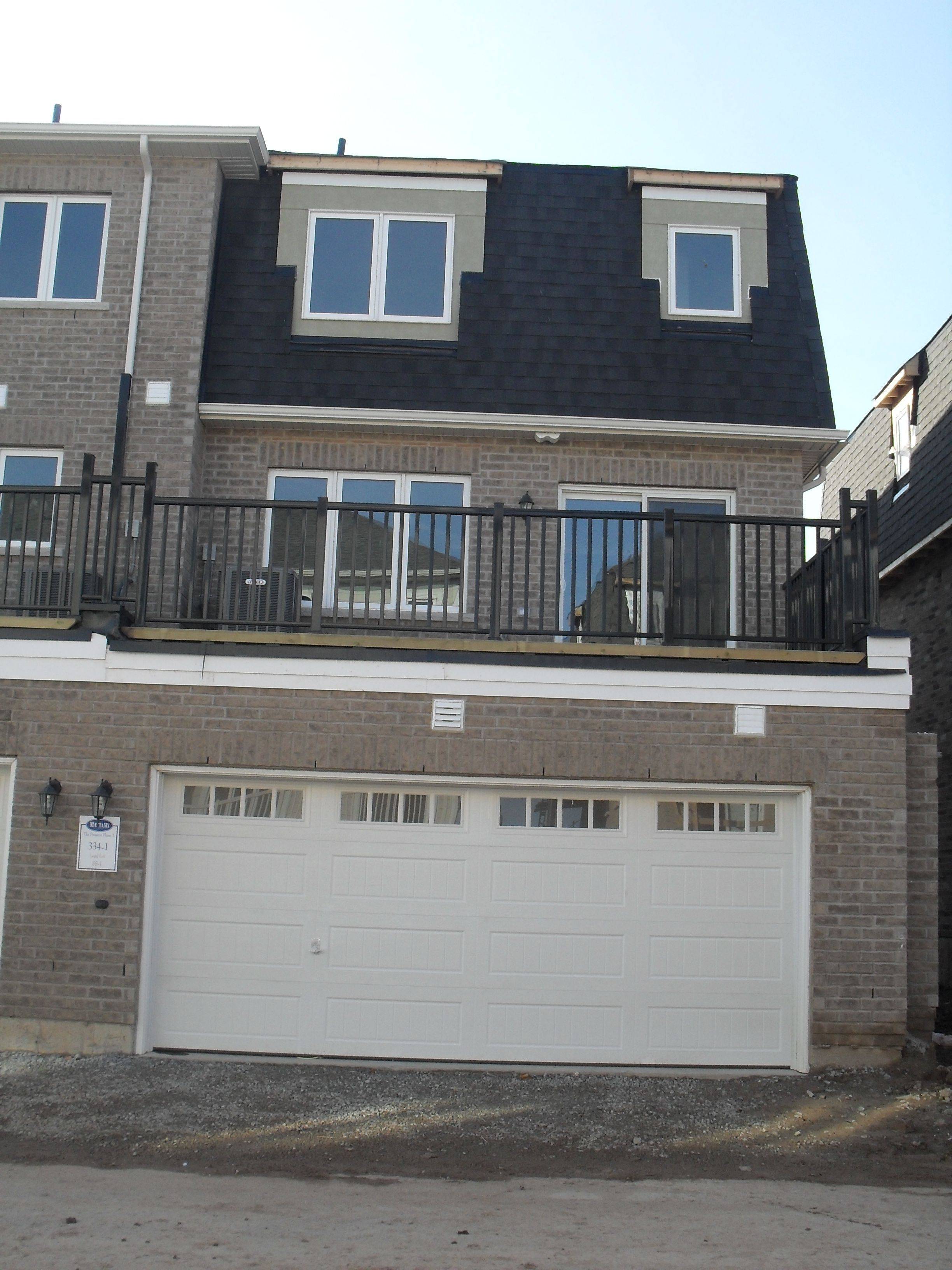 286 Ellen Davidson DR, Oakville, ON L6M 0V5