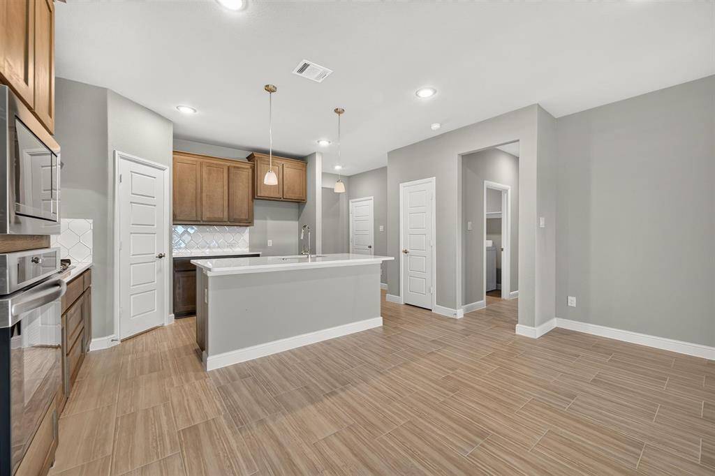 11224 WINGED ELM Way, Justin, TX 76247