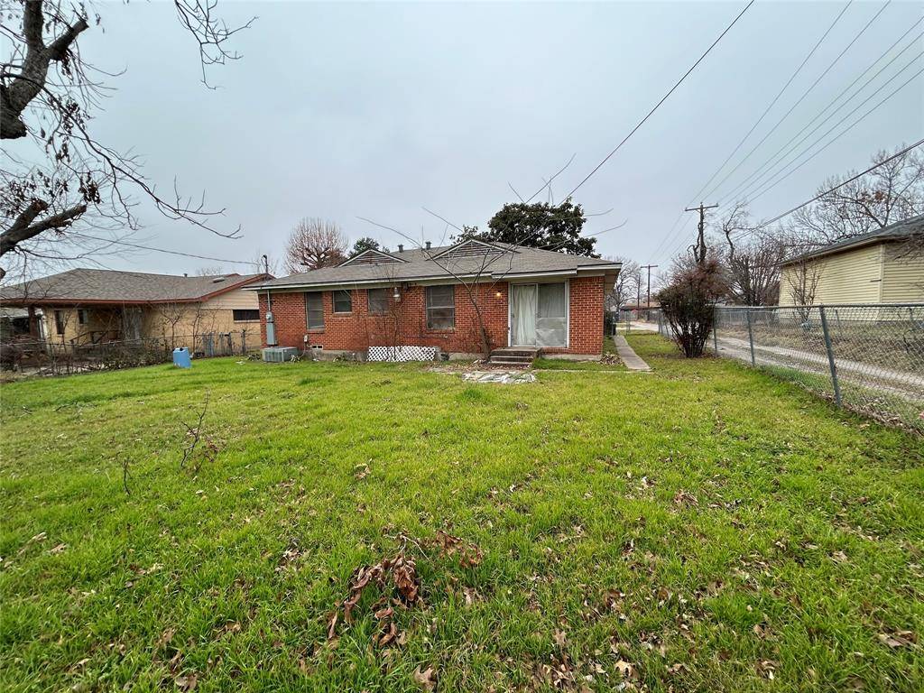 3502 Demaret Drive, Mesquite, TX 75150