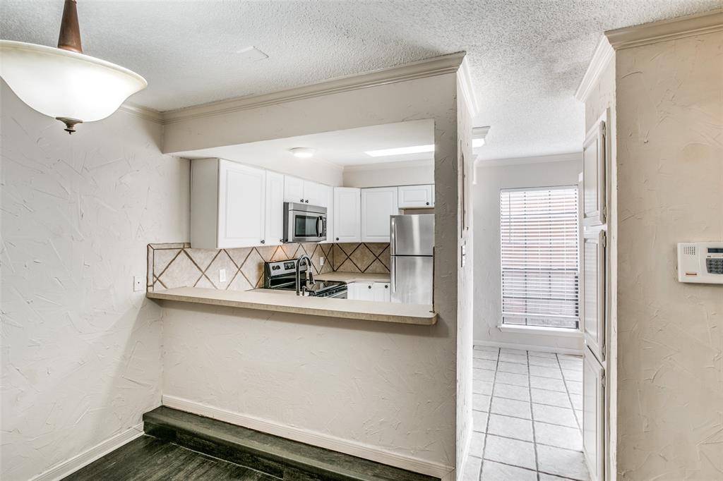 2621 Piedras, Irving, TX 75038