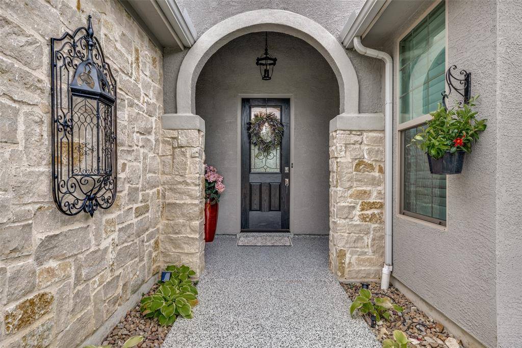 9821 Ironwood Drive, Denton, TX 76207