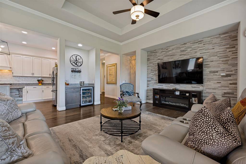 9821 Ironwood Drive, Denton, TX 76207