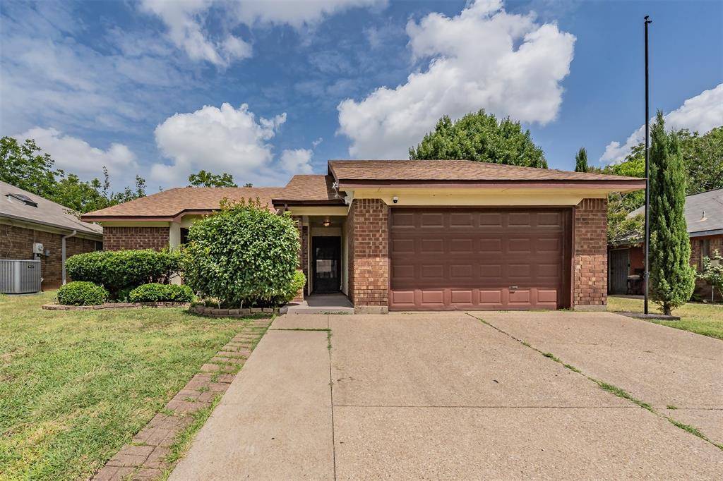 1524 Lincolnshire Way, Fort Worth, TX 76134