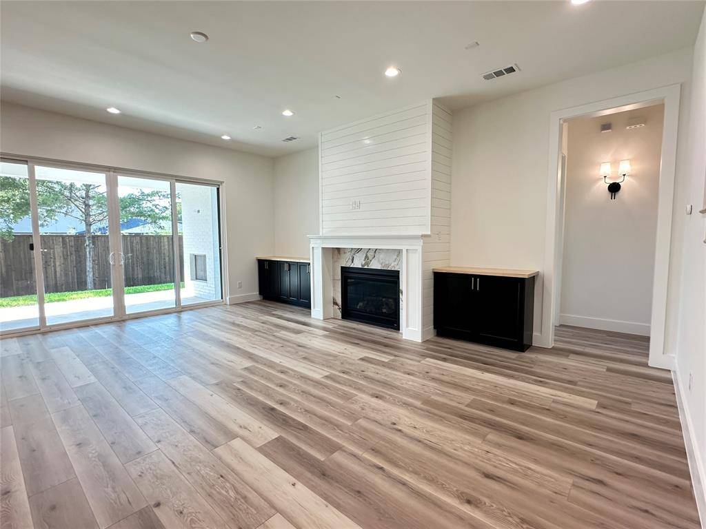 3908 Rochelle Drive, Dallas, TX 75220