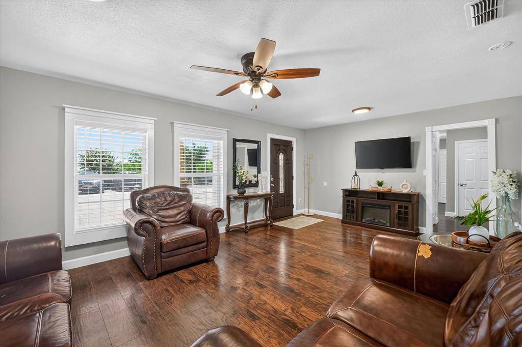 7725 FM 2164, Sanger, TX 76266