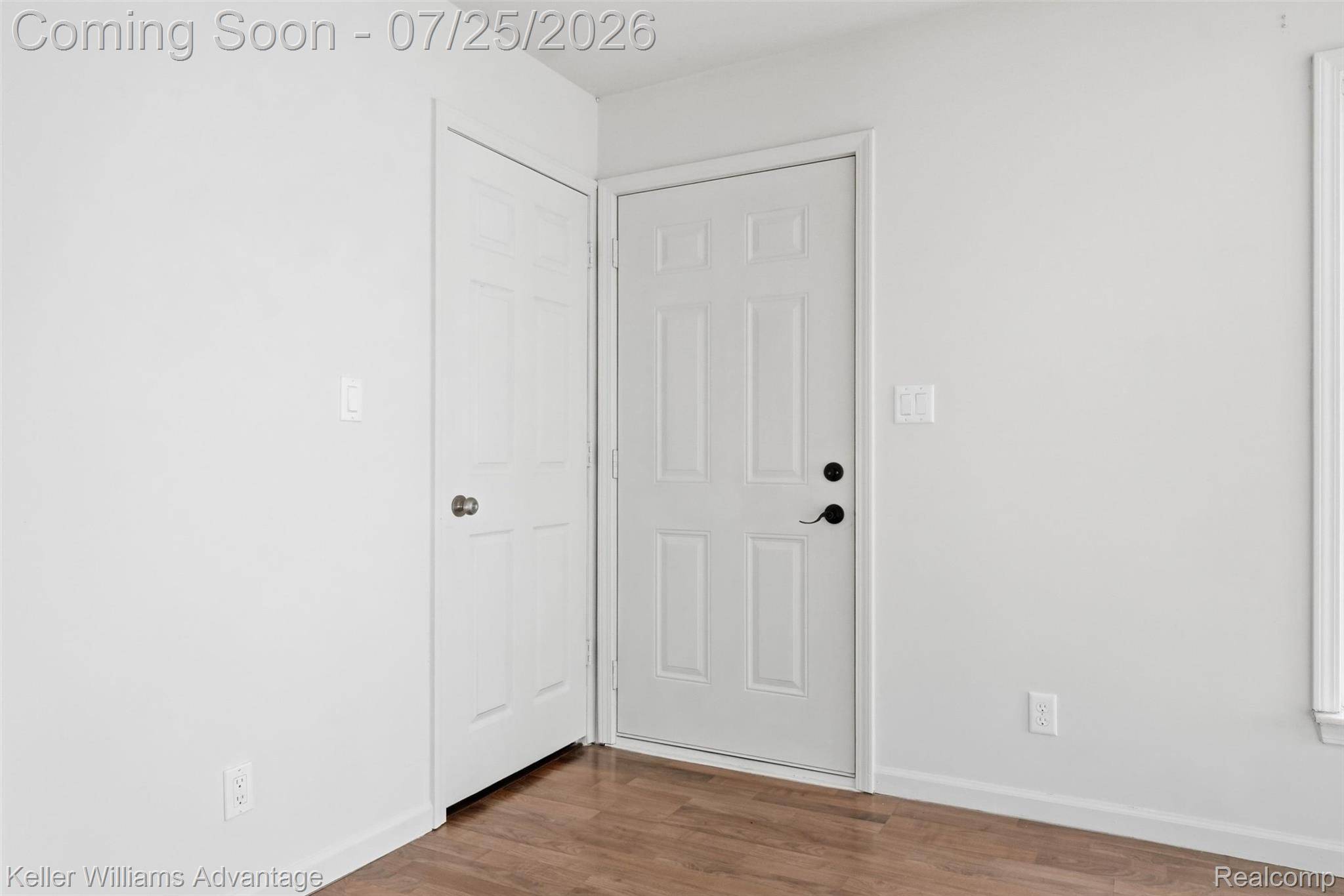 22796 Watt DR, Farmington Hills, MI 48336