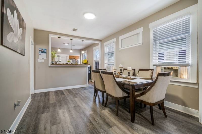 29 W 12Th St, Linden City, NJ 07036