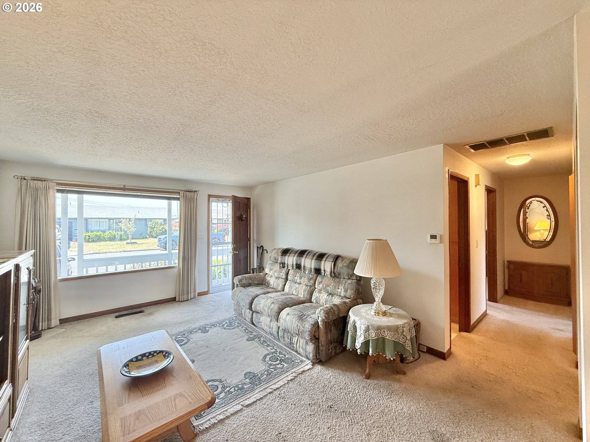 1662 UMPQUA RD, Woodburn, OR 97071