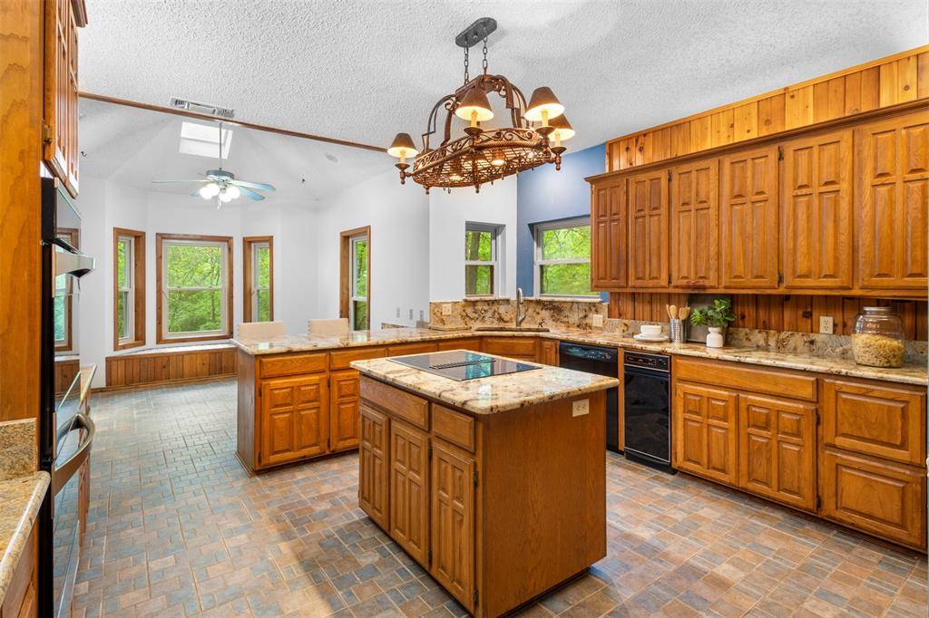 4359 Weston Creek Court, Weston, TX 75009