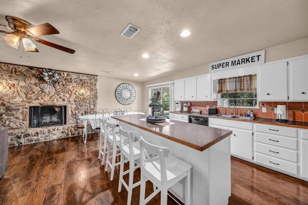 791 County Road 474, Stephenville, TX 76401