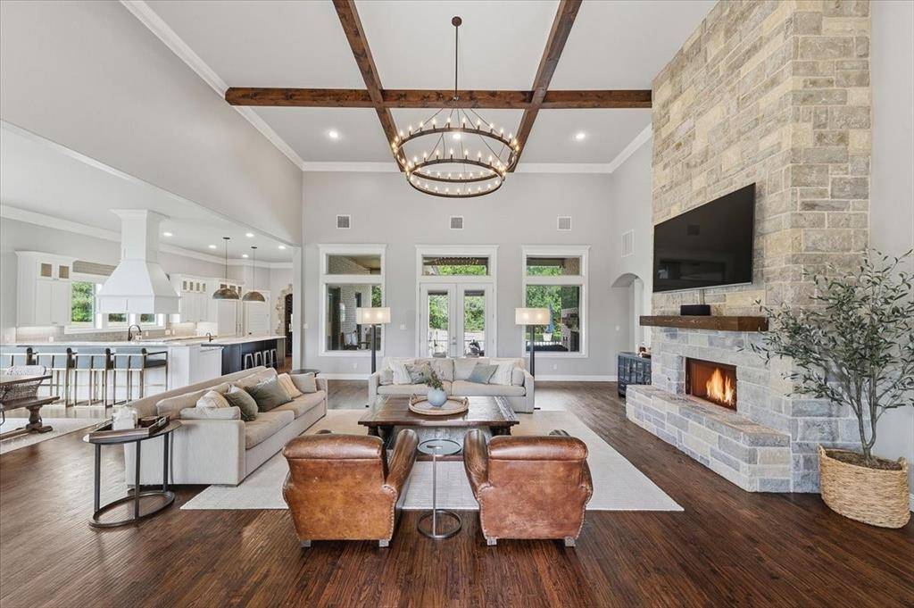 167 Crooked Creek Lane, Aledo, TX 76008