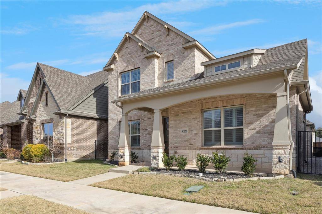 6928 Heather Lane, North Richland Hills, TX 76182