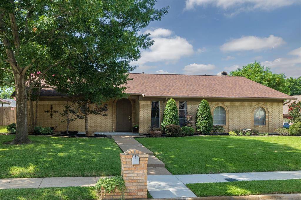 1710 Park Hill Drive, Arlington, TX 76012