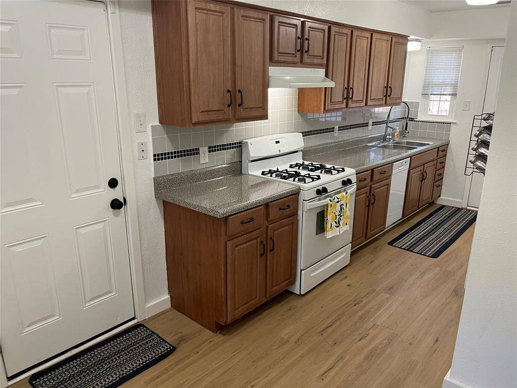 118 Nichols Street, Irving, TX 75060