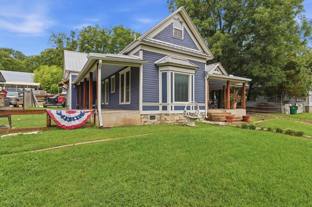 415 S Rice Street, Hamilton, TX 76531