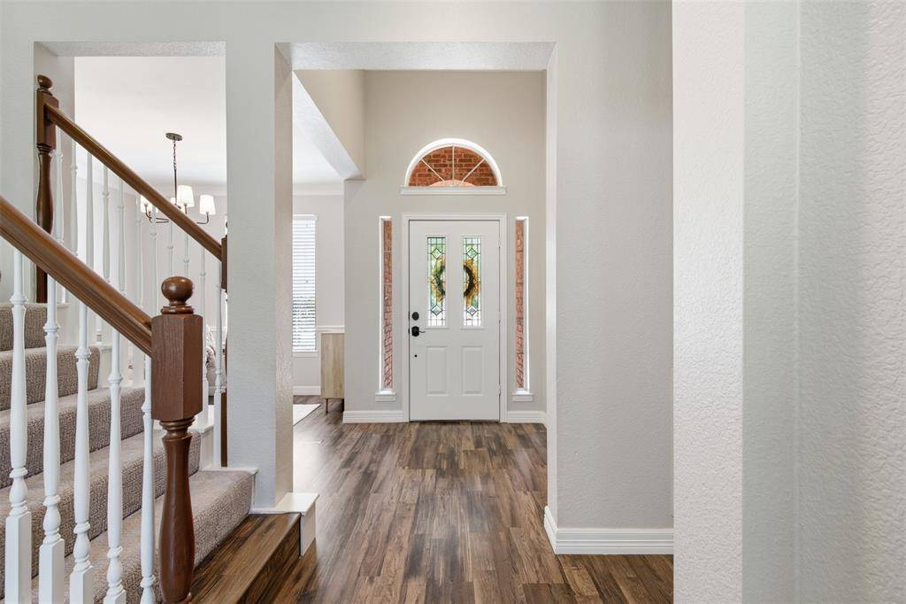 1395 Clear Creek Drive, Lewisville, TX 75067