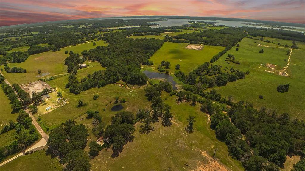 394 LCR 832, Donie, TX 75838