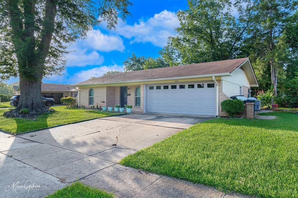 1920 Venus Drive, Bossier City, LA 71112