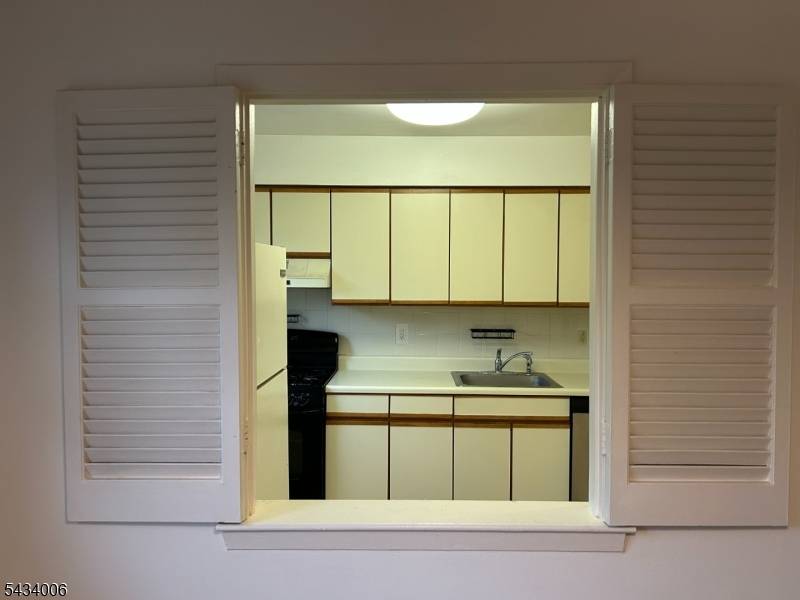 2467 State Route 10 #8B, Parsippany-troy Hills Twp., NJ 07950