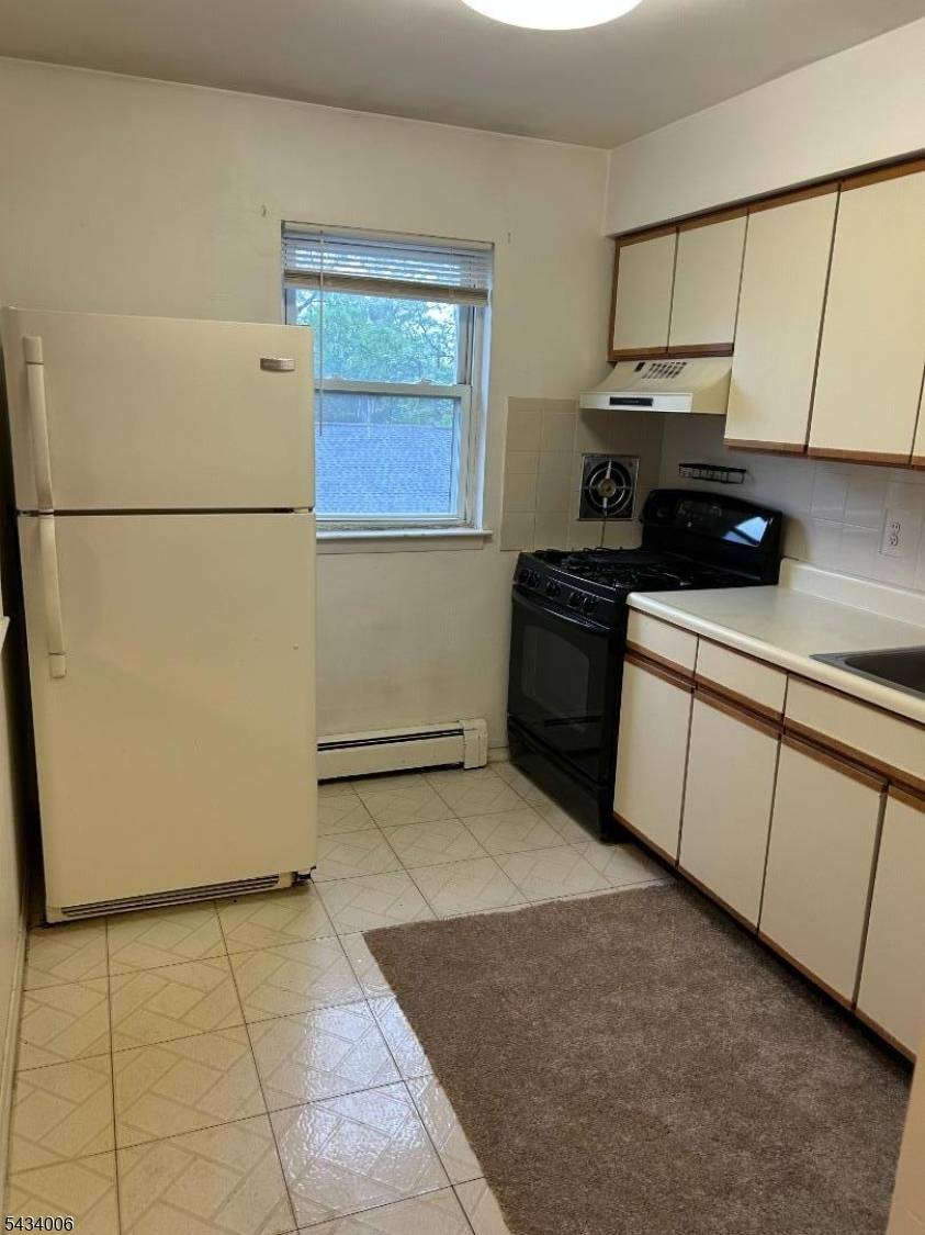 2467 State Route 10 #8B, Parsippany-troy Hills Twp., NJ 07950