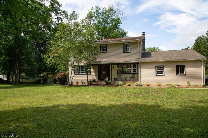 4 Laurel Pl, Chester Twp., NJ 07930