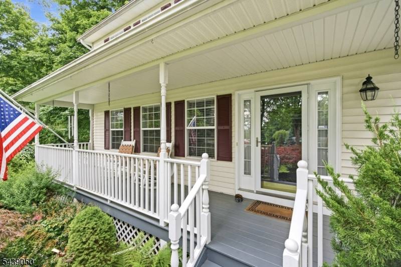 10 Mountainside Dr, Andover Twp., NJ 07860