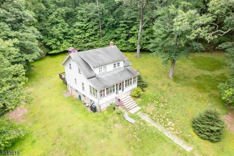 121 Townsend Rd, Wanaque Boro, NJ 07465