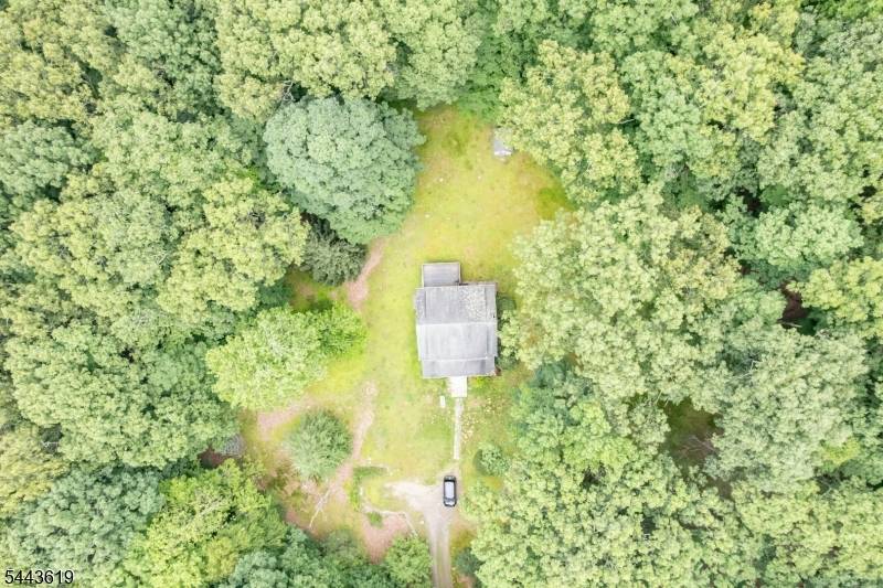 121 Townsend Rd, Wanaque Boro, NJ 07465