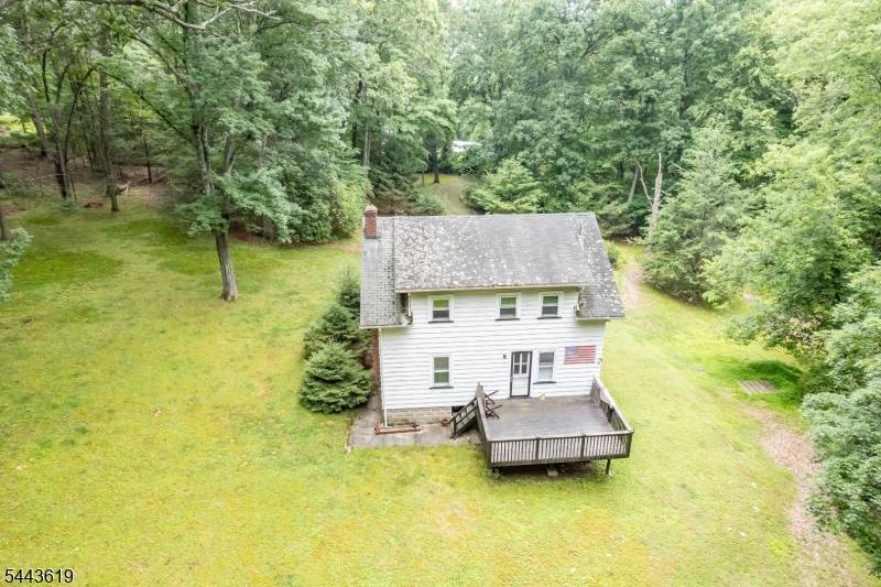 121 Townsend Rd, Wanaque Boro, NJ 07465