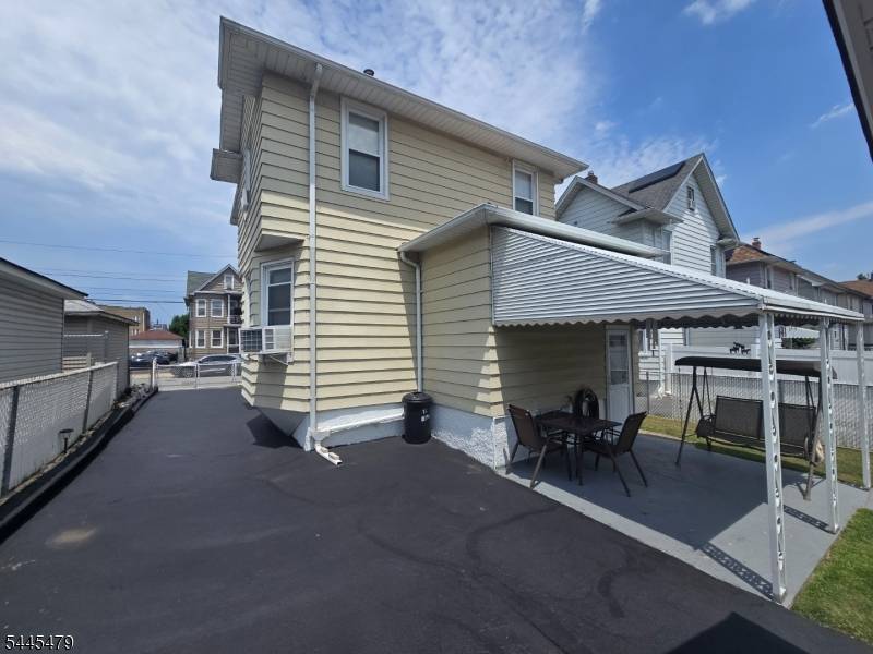 73 Bergen Ave, Clifton City, NJ 07011
