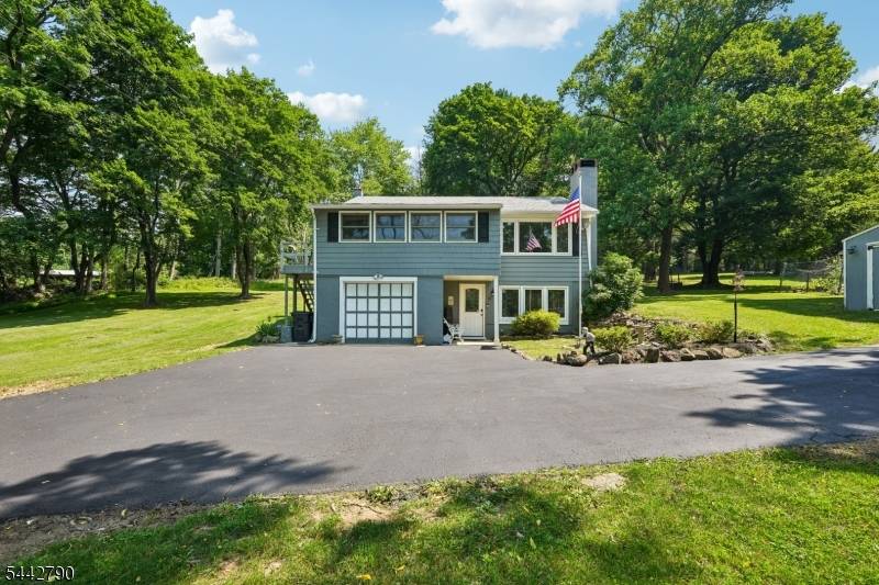 14 Bunnvale Rd, Lebanon Twp., NJ 07830