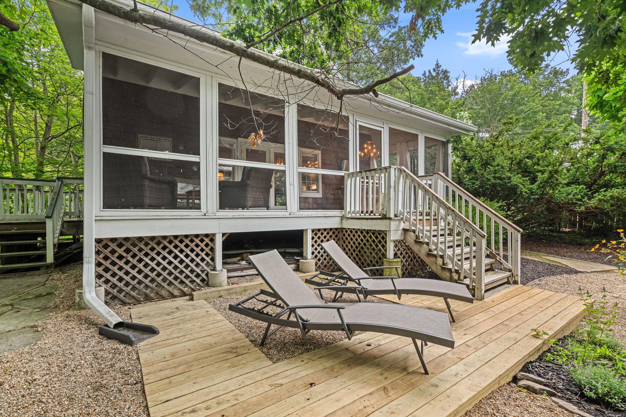 790 Simonson DR, Saugatuck City, MI 49453