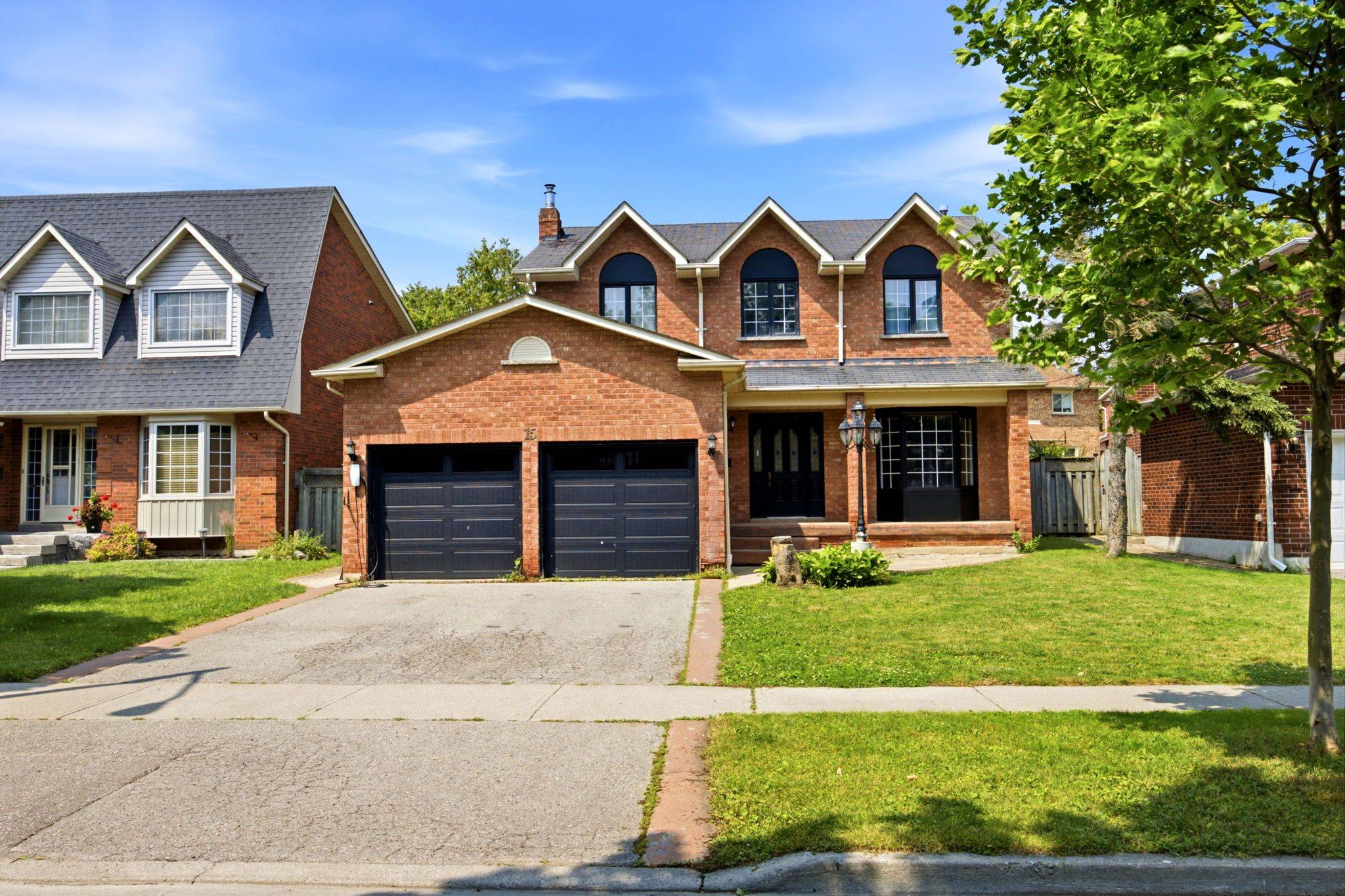 15 Sallis DR, Ajax, ON L1S 6Y9