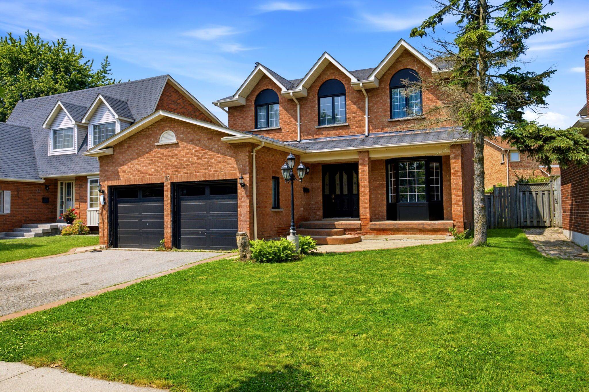15 Sallis DR, Ajax, ON L1S 6Y9