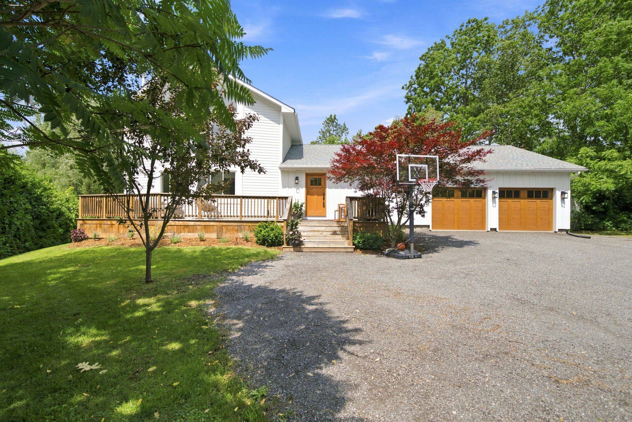 7690 Bickle Hill RD, Hamilton Township, ON K9A 4J7