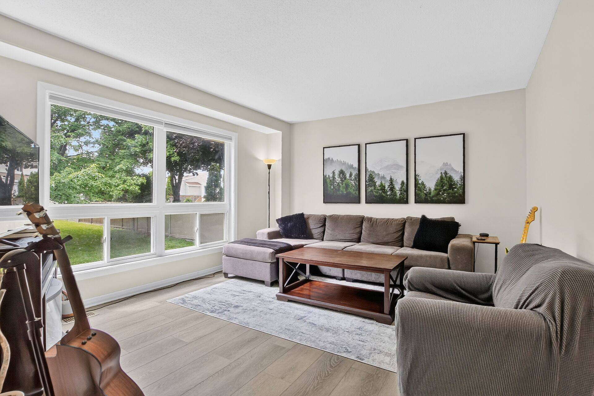 34A Forester CRES, Bells Corners And South To Fallowfield, ON K2H 8Y2