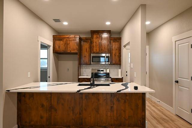 1332 County Road 2175 #200, Decatur, TX 76234