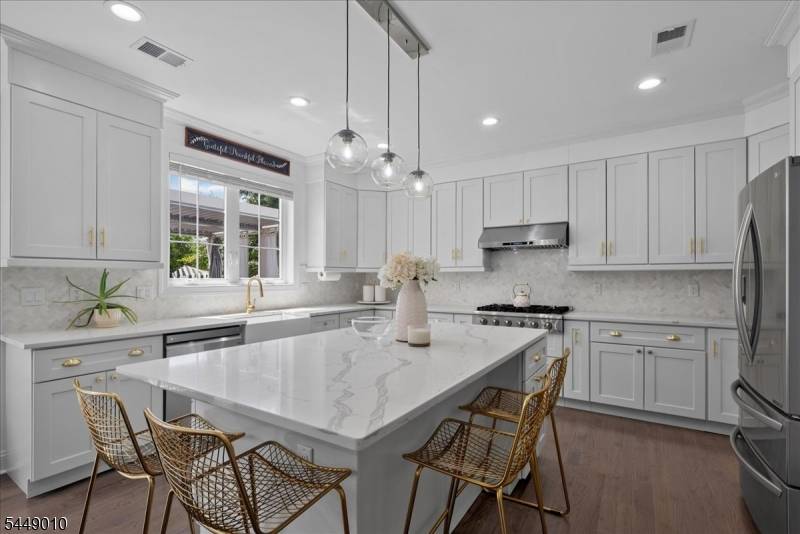 645 Passaic Ave, Kenilworth Boro, NJ 07033