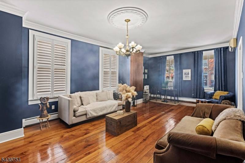 126 E Union St, Burlington City, NJ 08016