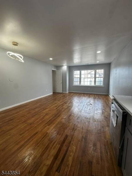 202 Harrison St, Paterson City, NJ 07501