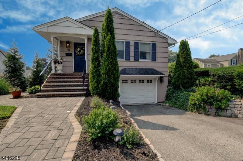 51 Hopper Ave, Pequannock Twp., NJ 07444