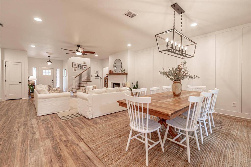 704 Grandview Drive, Granbury, TX 76049